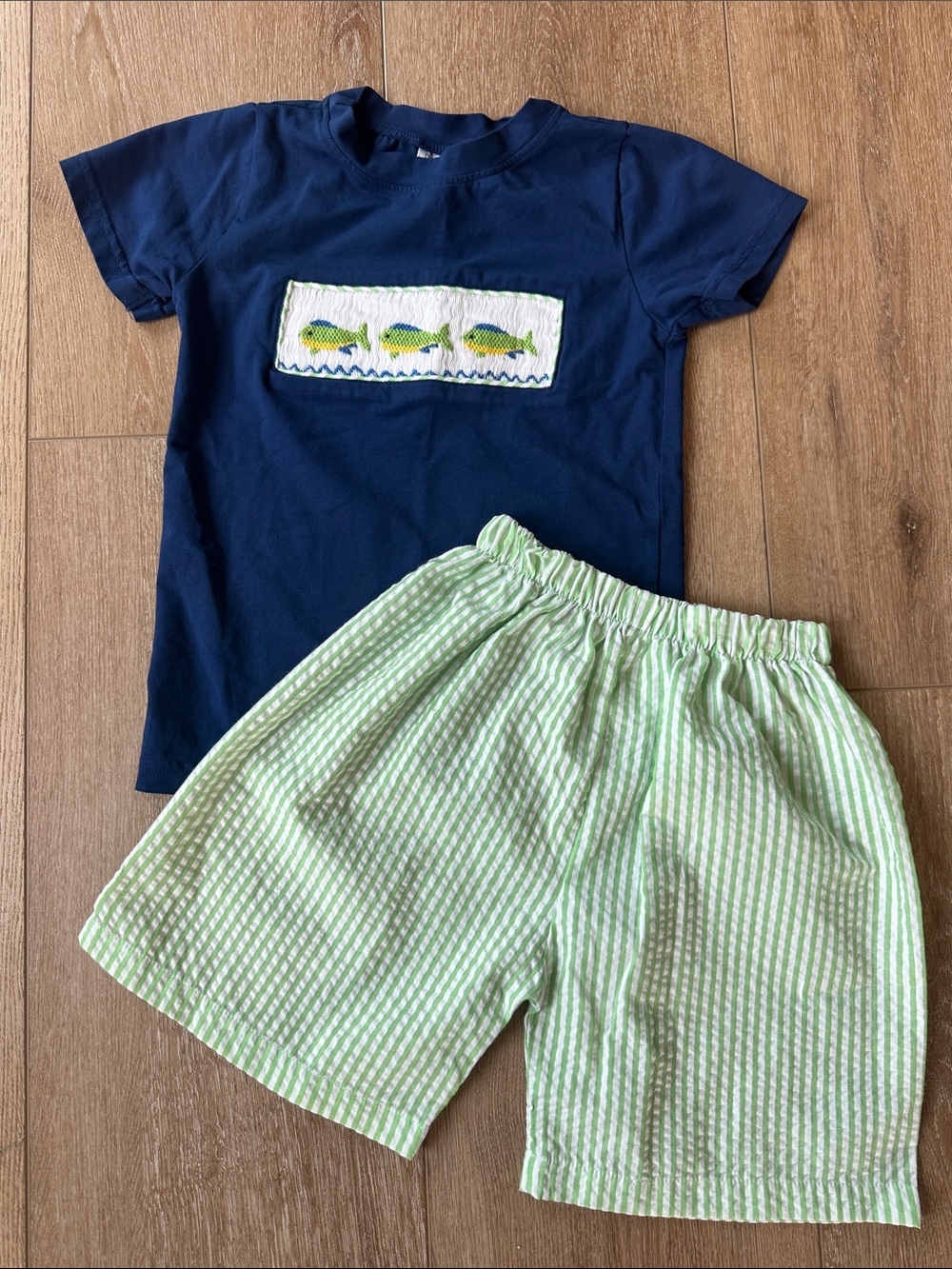 Holy City Smocks Boys Fish Smocked Shirt & Seersucker Shorts Set Size 5 Cotton
